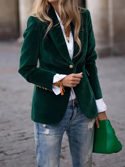 Savannah – Elegant Velvet Blazer