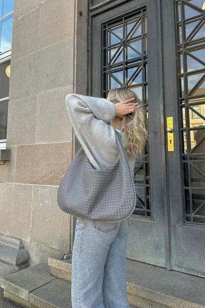 Aurelia – Woven Maxi Bag
