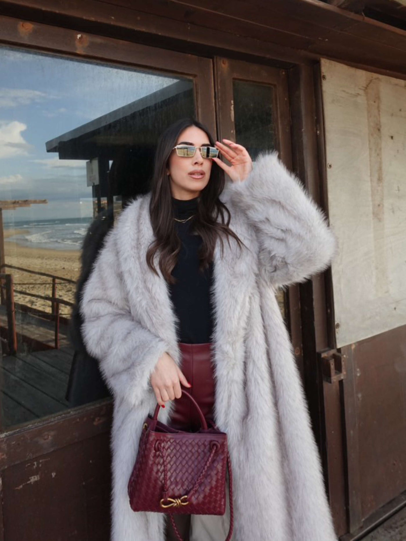 Eloise - Compact Woven Bag with Textured Design