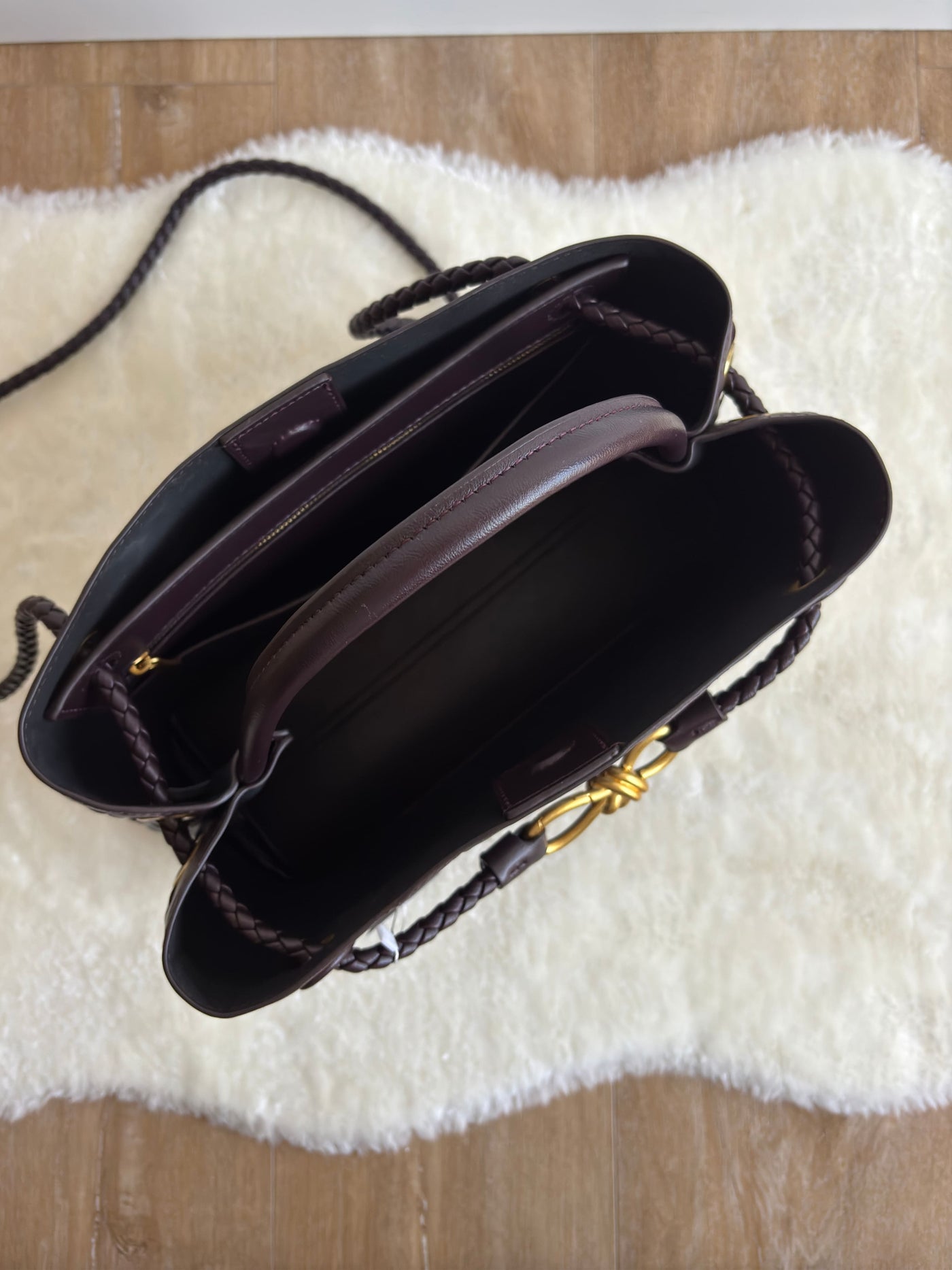 Vivienne - Timeless Oversized Woven Tote