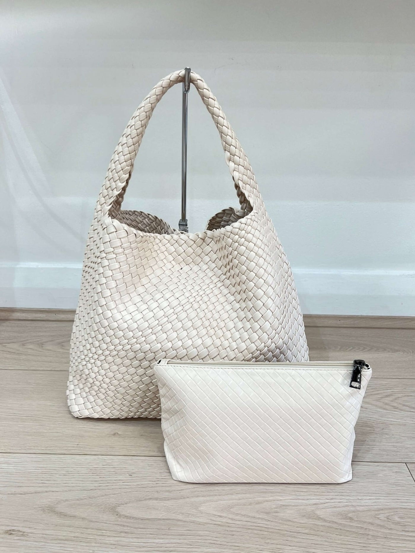 Luna - Stylish Oversized Woven Hobo Tote