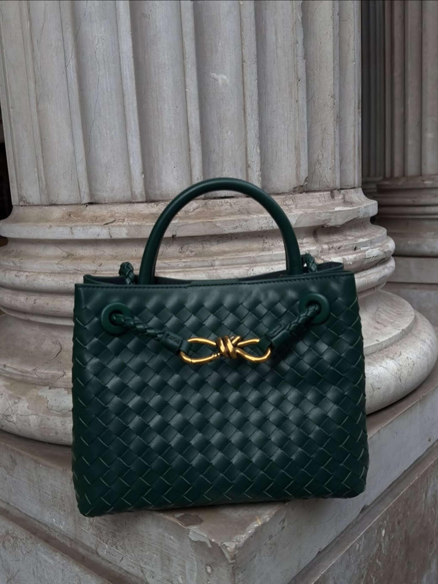 Eloise - Compact Woven Bag with Textured Design