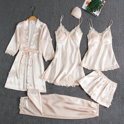 Evania - Luxurious Pajama Set