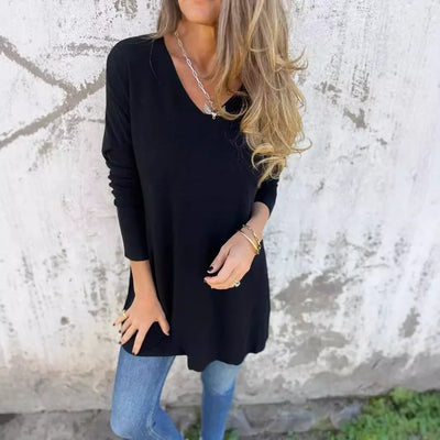 Leona - Relaxed V-Neck Knit Tunic