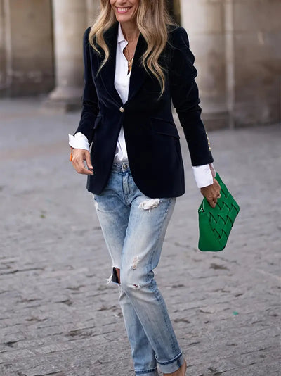 Savannah – Elegant Velvet Blazer