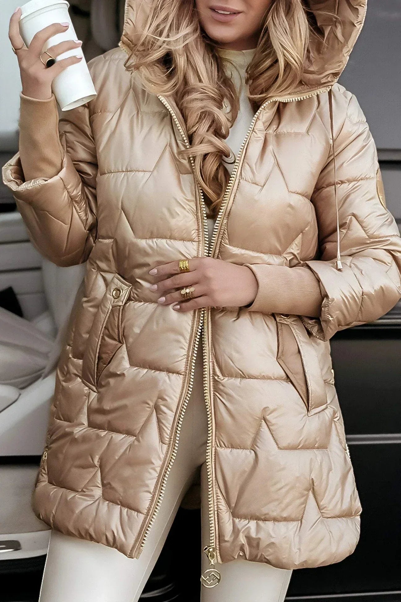 Nolwen - Elegant Winter Coat with Hood and Padding