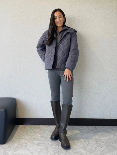 Mila – Diamond Quilt Puffer